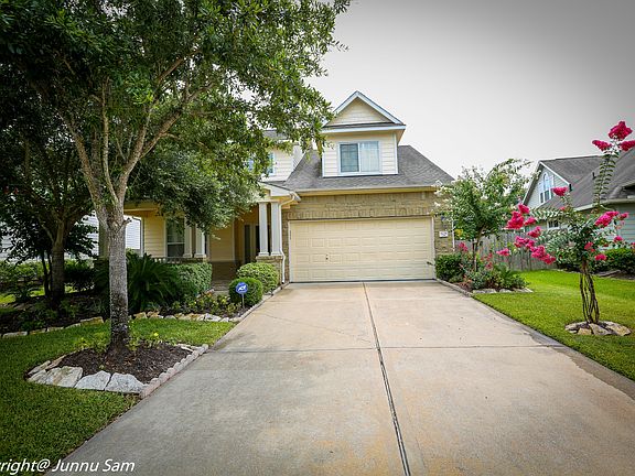 2nd image of 1231 Lexington Green Dr