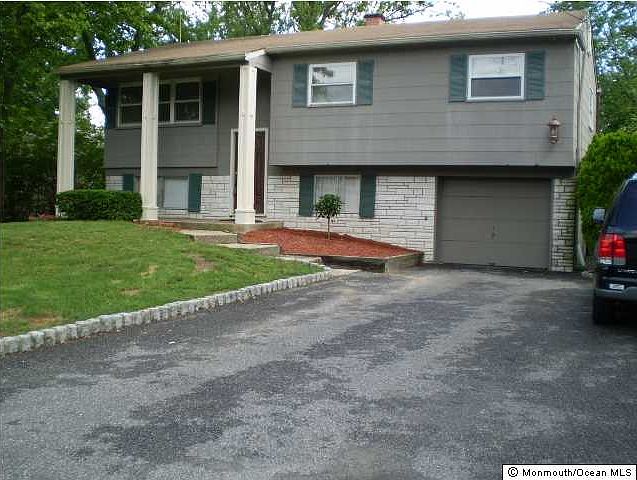 1st image of 1090 Bay Ave