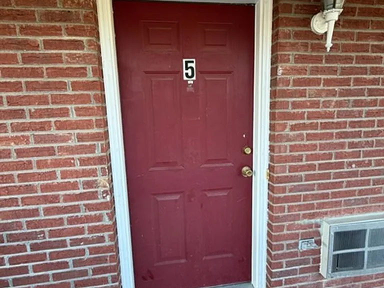 239 McDaniel Dr — Photo 6