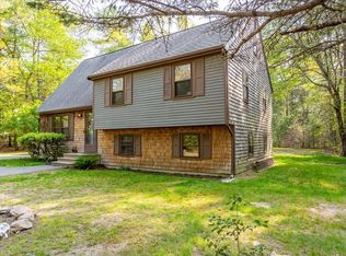 51 S Kingman St, Lakeville, MA 02347