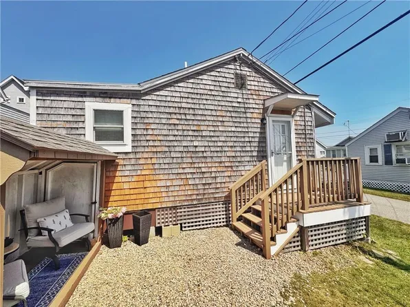 854 Matunuck Beach Rd, Wakefield, RI 02879