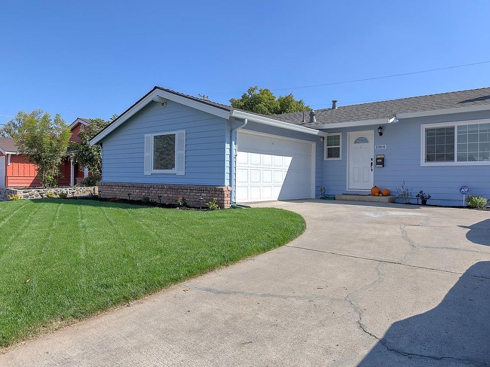 1st image of 1064 Chapel Hill Way