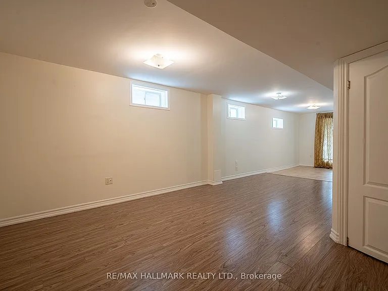 15 Bingham St — Photo 12