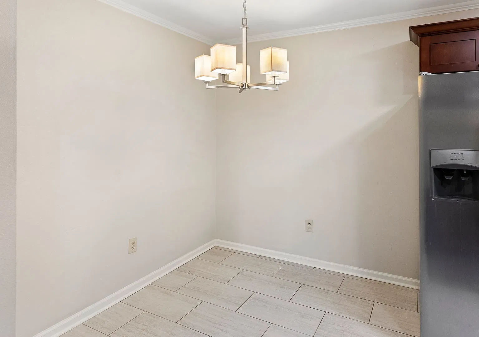 10877 Ansley Ave. — Photo 3