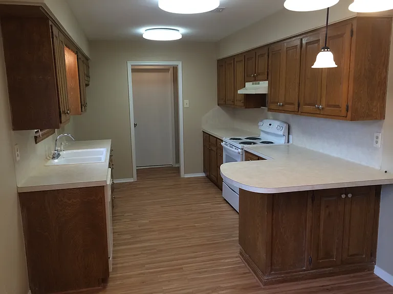 10616 Debbie Ln — Photo 8