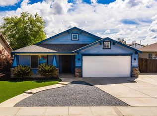 1883 Valley Springs Ave, Hanford, CA 93230