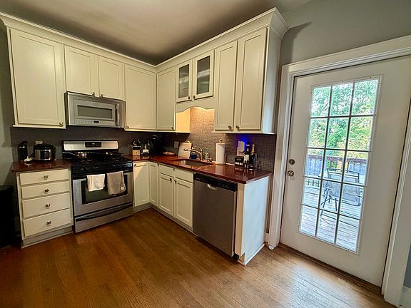 2nd image of 1255 Briarcliff Rd #B
