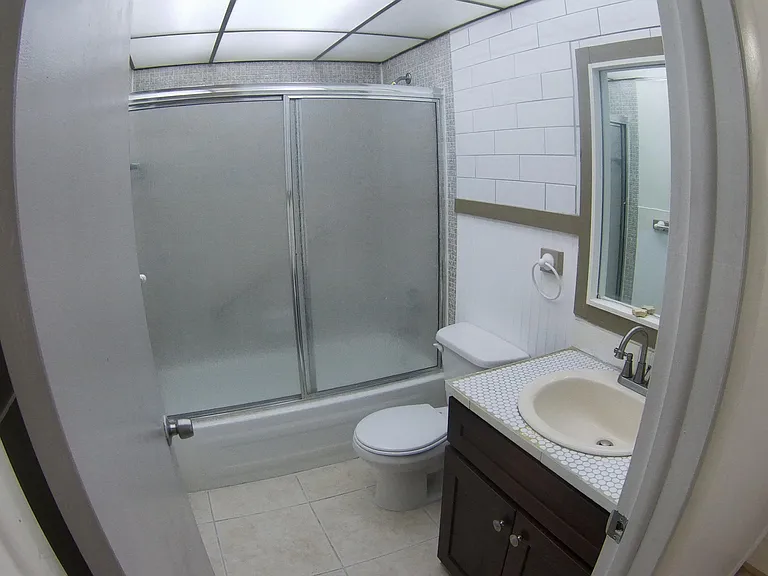 556 Capri Park #L — Photo 11