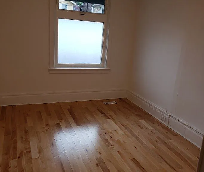 673 Woodbine Ave #2 — Photo 10