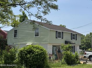 1001 3rd Street, Rotterdam, NY 12303