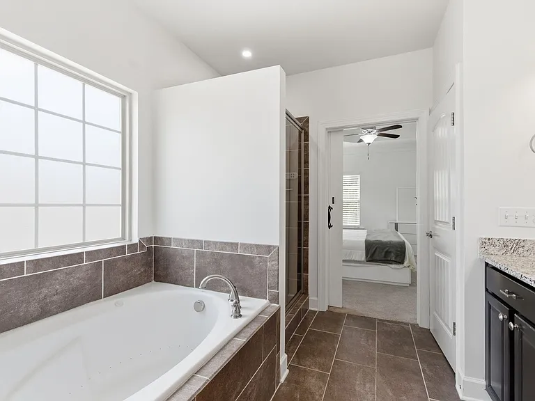 101 Corbin Ct — Photo 36