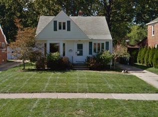 4274 W 215th St, Fairview Park, OH
