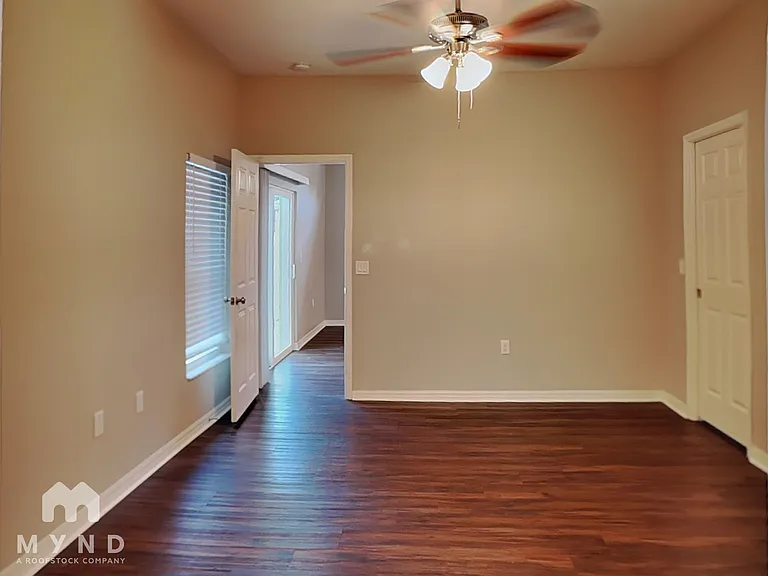7951 Harbor Bridge Blvd — Photo 8