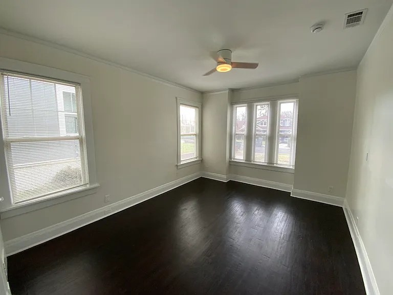 1708 Glenview Ave — Photo 9