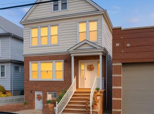 25 W 36th St, Bayonne, NJ 07002