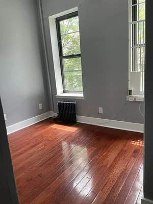 Rented by OT Real Estate | media 8