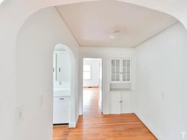 120 Carr St