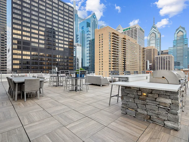 AQ Rittenhouse — Photo 16