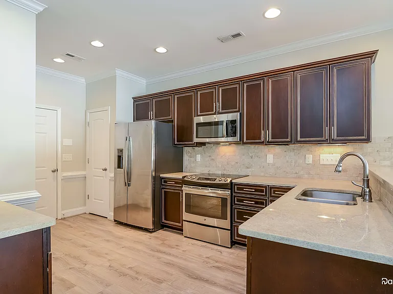 2845 Victoria Falls Dr — Photo 3