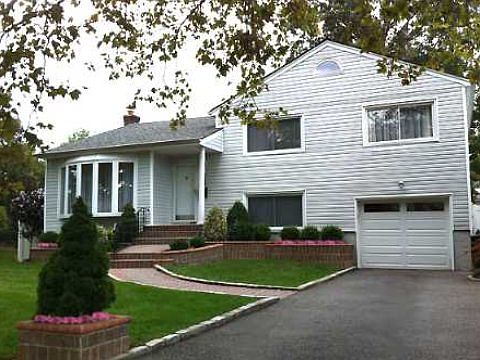 1st image of 557 Marion Dr