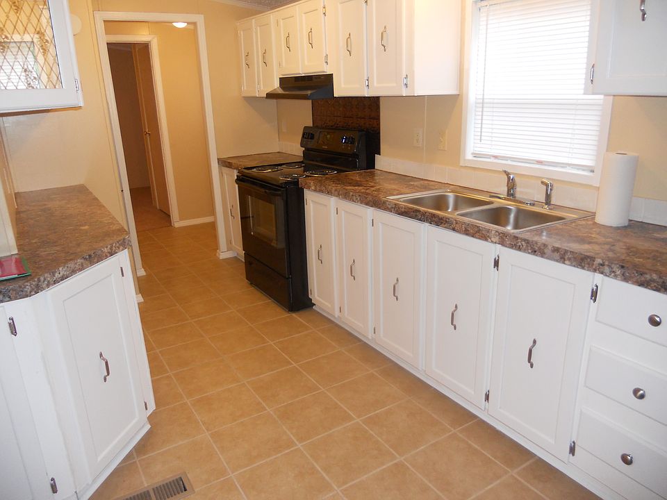 2nd image of 78 Redwood Ln