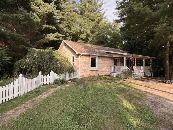 6420 N Rodgers Ave, Harrison, MI 48625