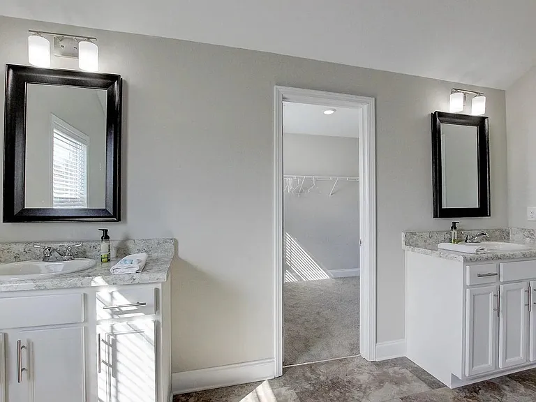 1137 Black Oak Cir — Photo 3