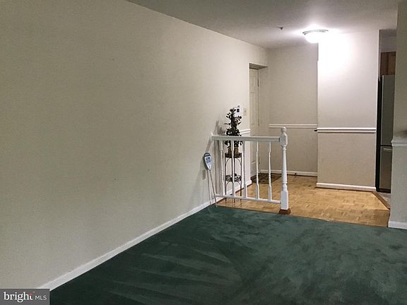 5th image of 9808 Lake Pointe Ct APT 204