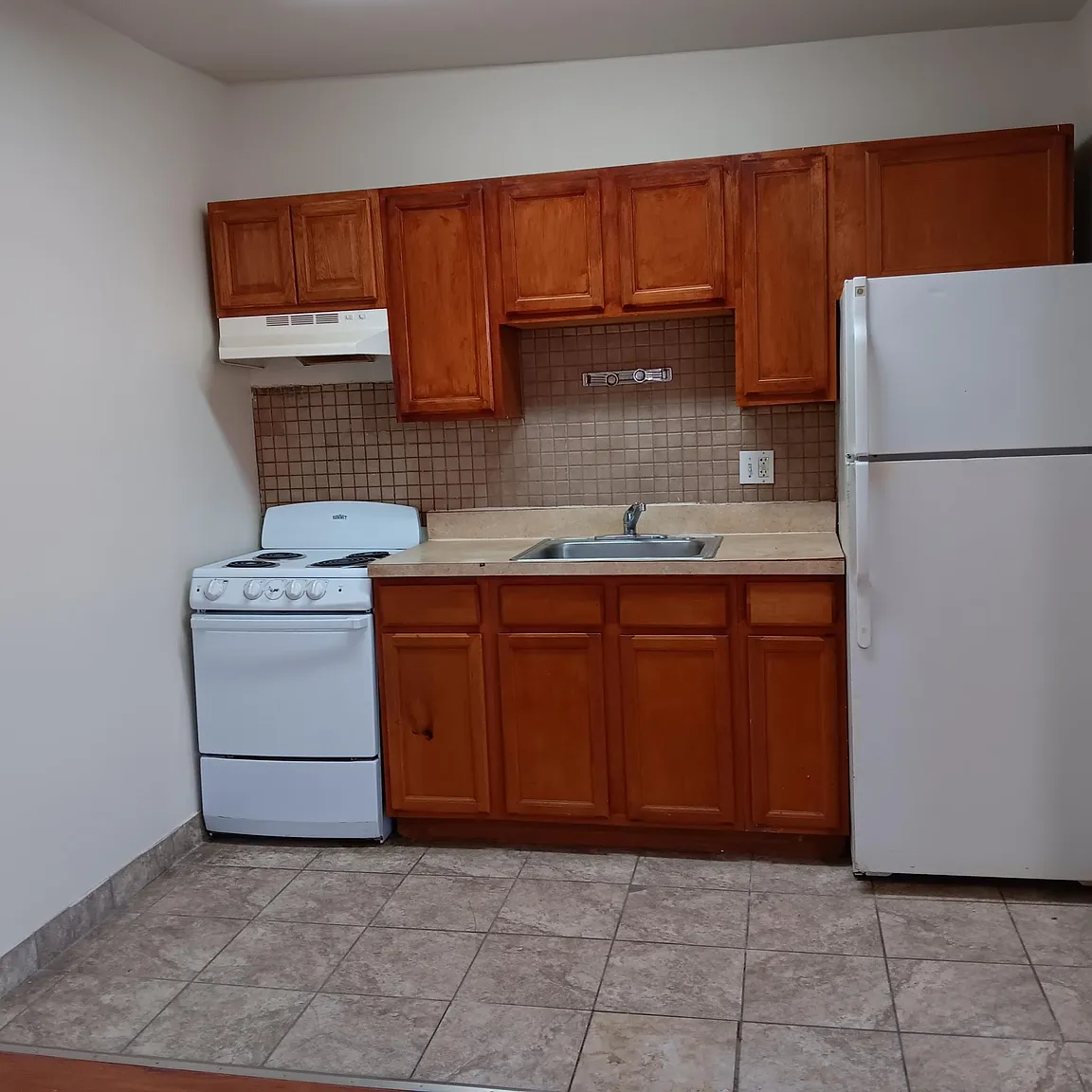 230 E Sharpnack St #G photo 1