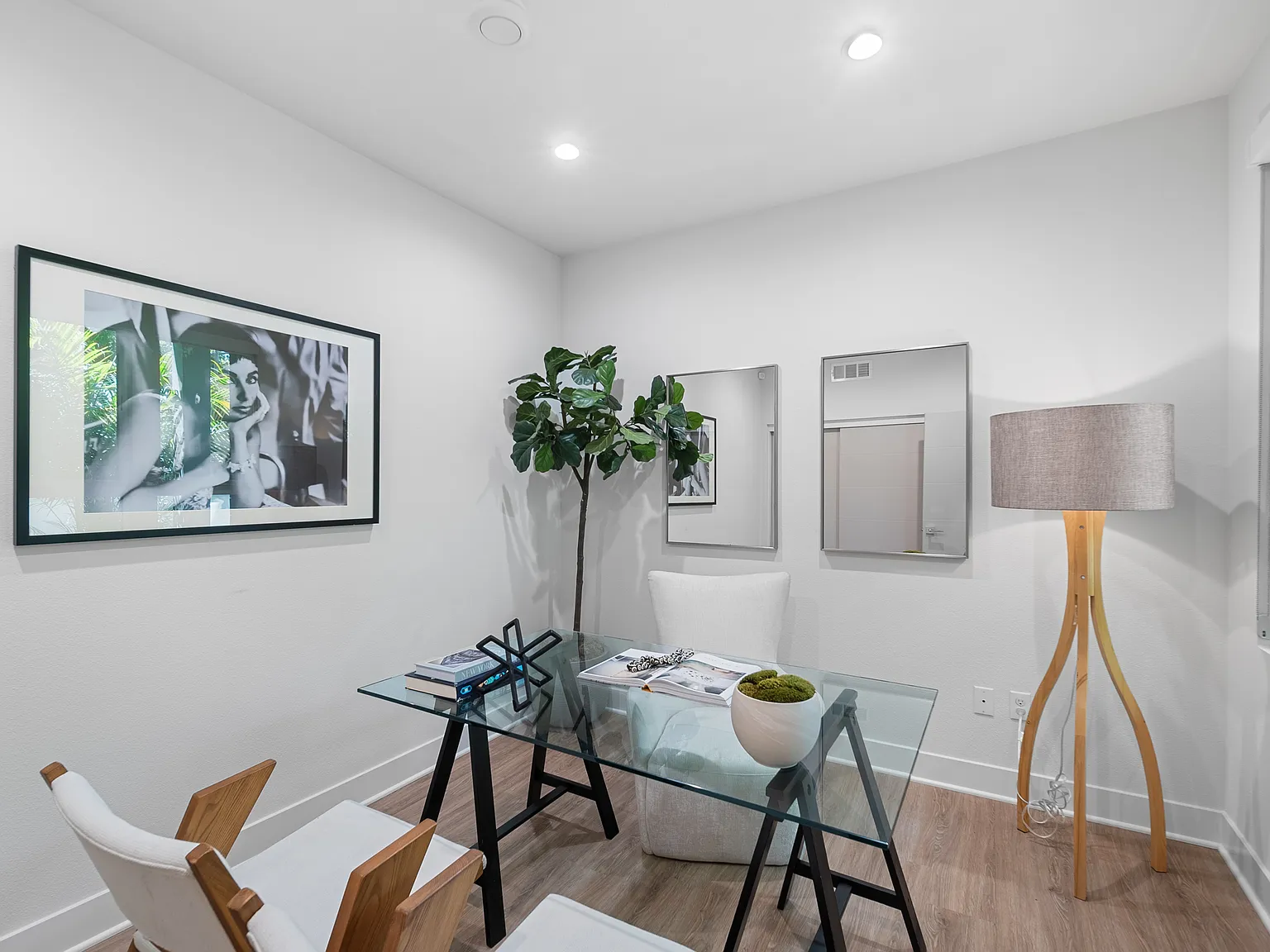3 bed, 1708 sqft, $5,950 — Photo 4