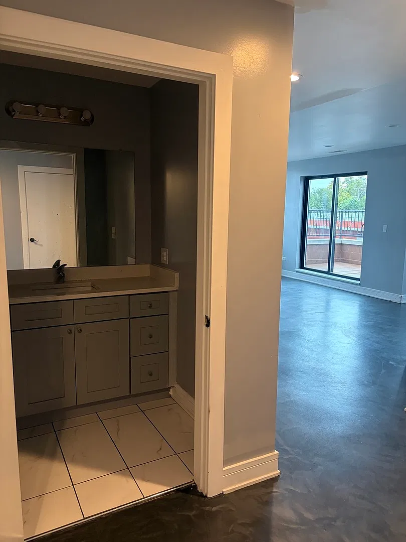 2 bed, 1.5 bath, 1000 sqft, $2,200 — Photo 4