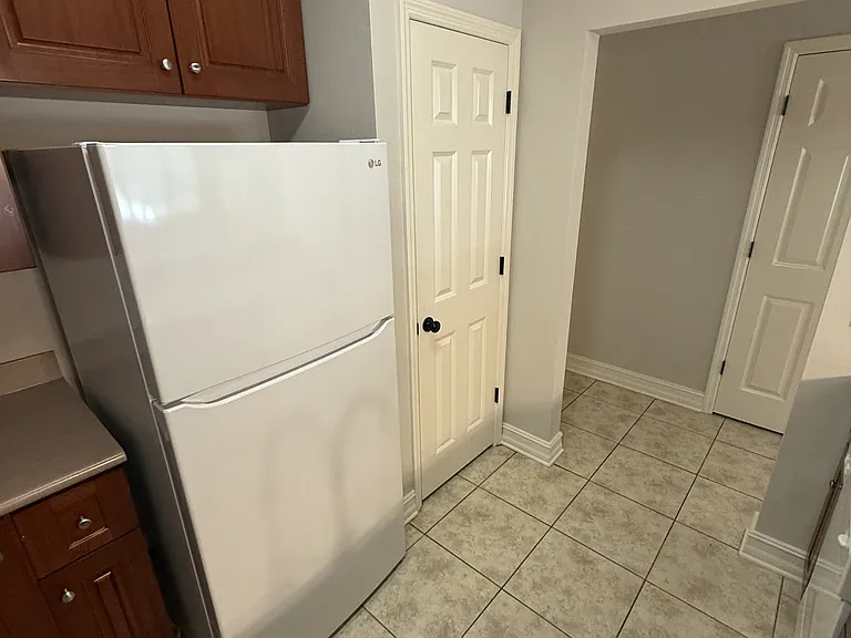 1529 Crescent Hills Dr #1 — Photo 8