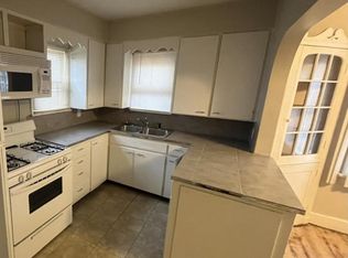3232 Leahy St APT 1, Muskegon, MI