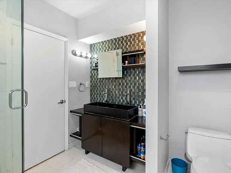 832 NE 19th Ave #832 — Photo 12