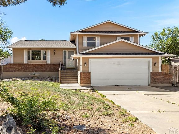 2nd image of 9 Carousel Ln