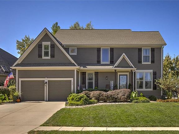 2nd image of 923 N Cedarcrest Dr