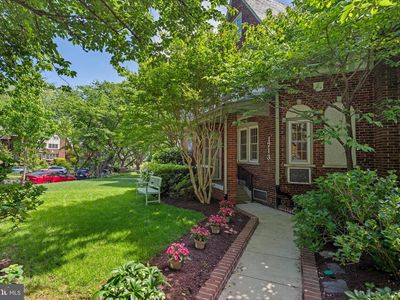 1713 Surrey Ln NW, Washington, DC, 20007
