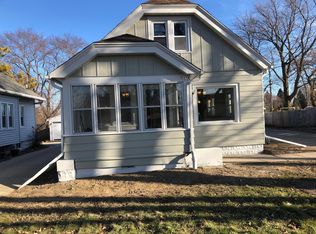 9258 S Annette Pl, Oak Creek, WI 53154