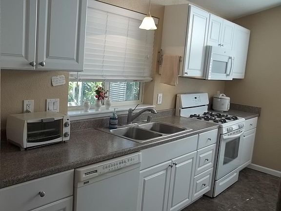 5th image of 510 Saddle Brook Dr Spc 111