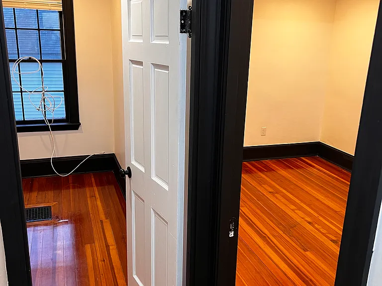 46 Grove St #1A — Photo 8
