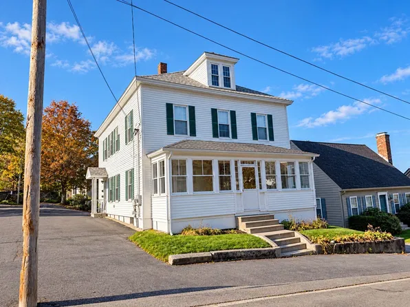 49 Front St, Clinton, MA 01510