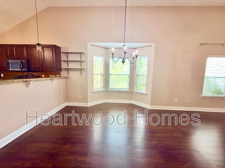 249 Blythe Creek Dr — Photo 18