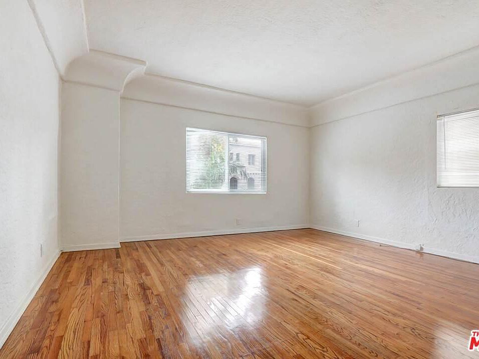 1st image of 350 N Orange Grove Ave