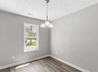 6853 Bailey Lake Rd, Fayetteville, NC 28304