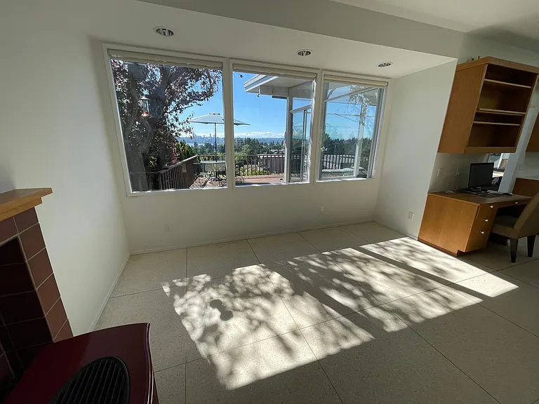Kitchen nook with free standing fireplace