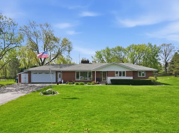 13 Wild Cherry Ln, Palos Park, IL 60464