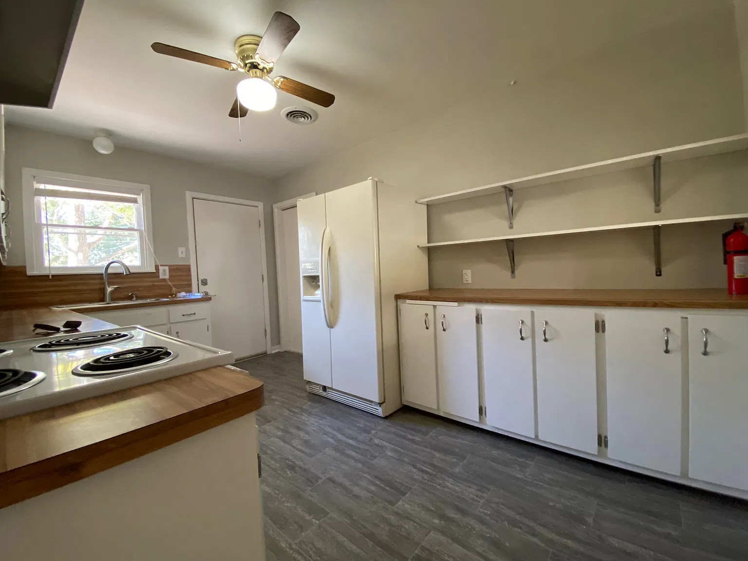 2 bed, 1038 sqft, $2,000 — Photo 3