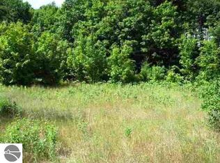 S Bay View Trl, Suttons Bay, MI 49682