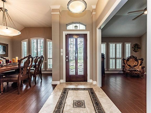 5th image of 419 Blossomwood Dr