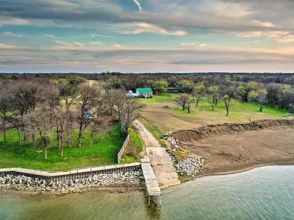 15000 Hout Bay Rd, Streetman, TX 75859